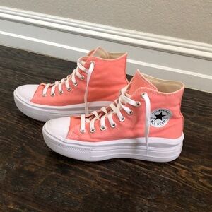 Platform Women’s peach converse